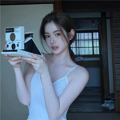 黑暗中的两个人